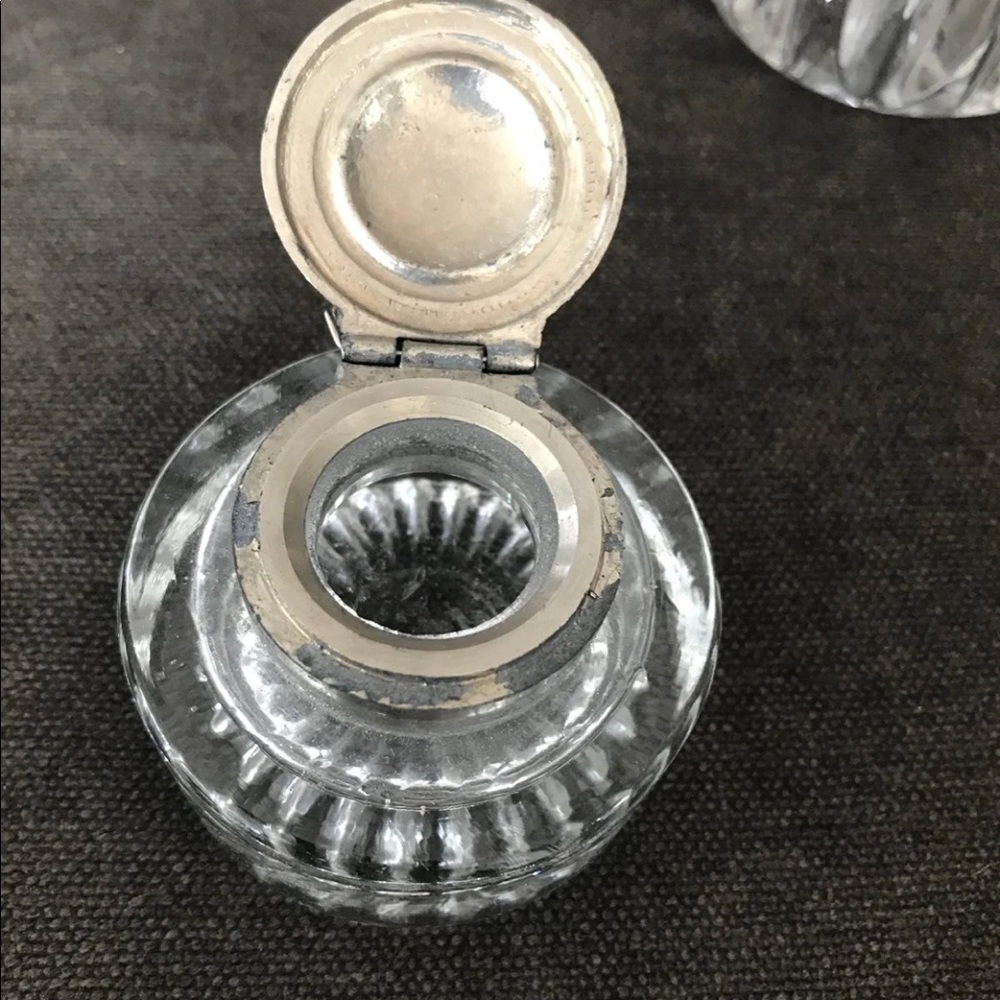 Trio of glass and silver vintage inkwells - Picture 5 of 6